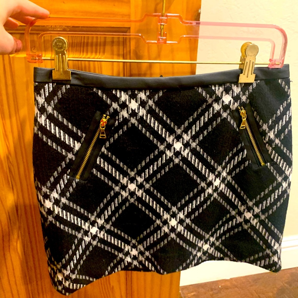 Express Black plaid miniskirt. Worn once